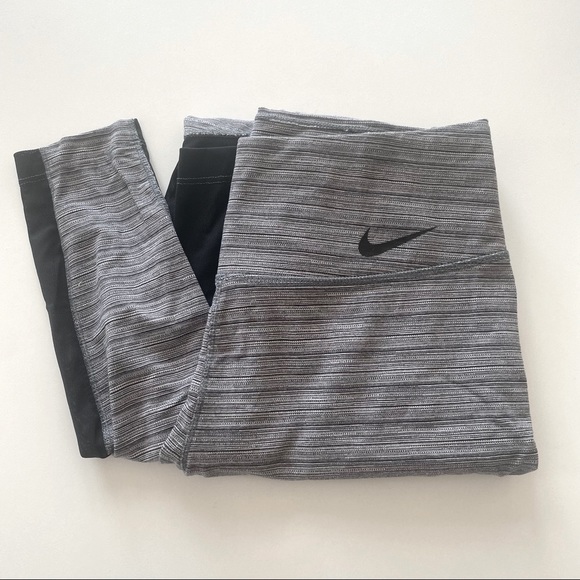 Nike Pants - 💙 Nike Leggings